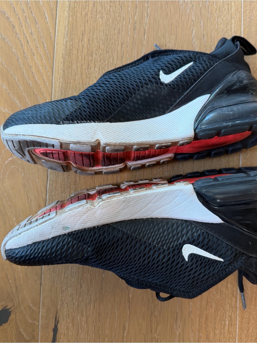 Nike Kids Black Air Max 270 Sneakers - Picture 2 of 4